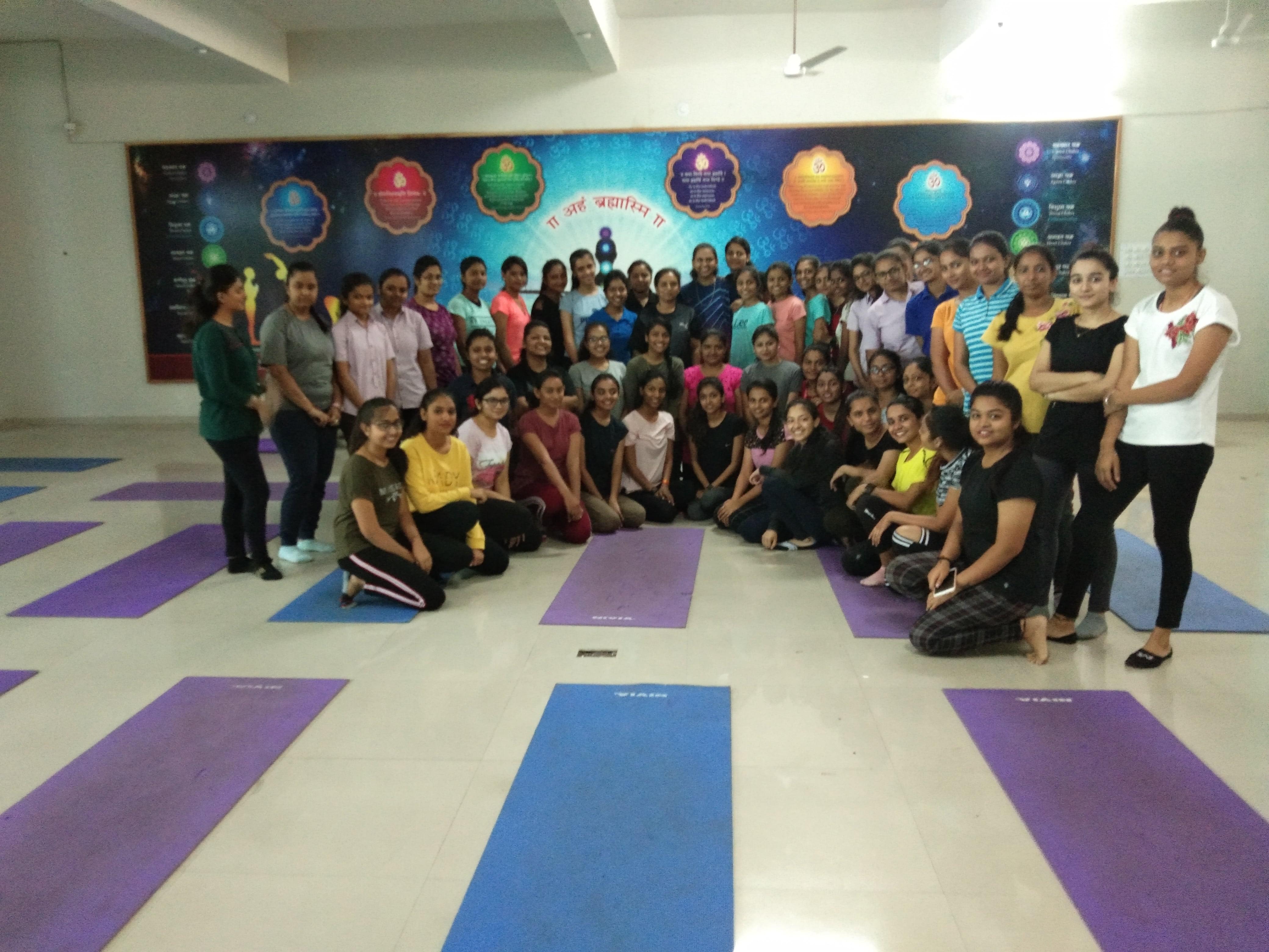 Bhulabhai Vanmalibhai Patel Institute Of Commerce, Uka Tarsadia University Bardoli Events and Cultural Activities photo 6