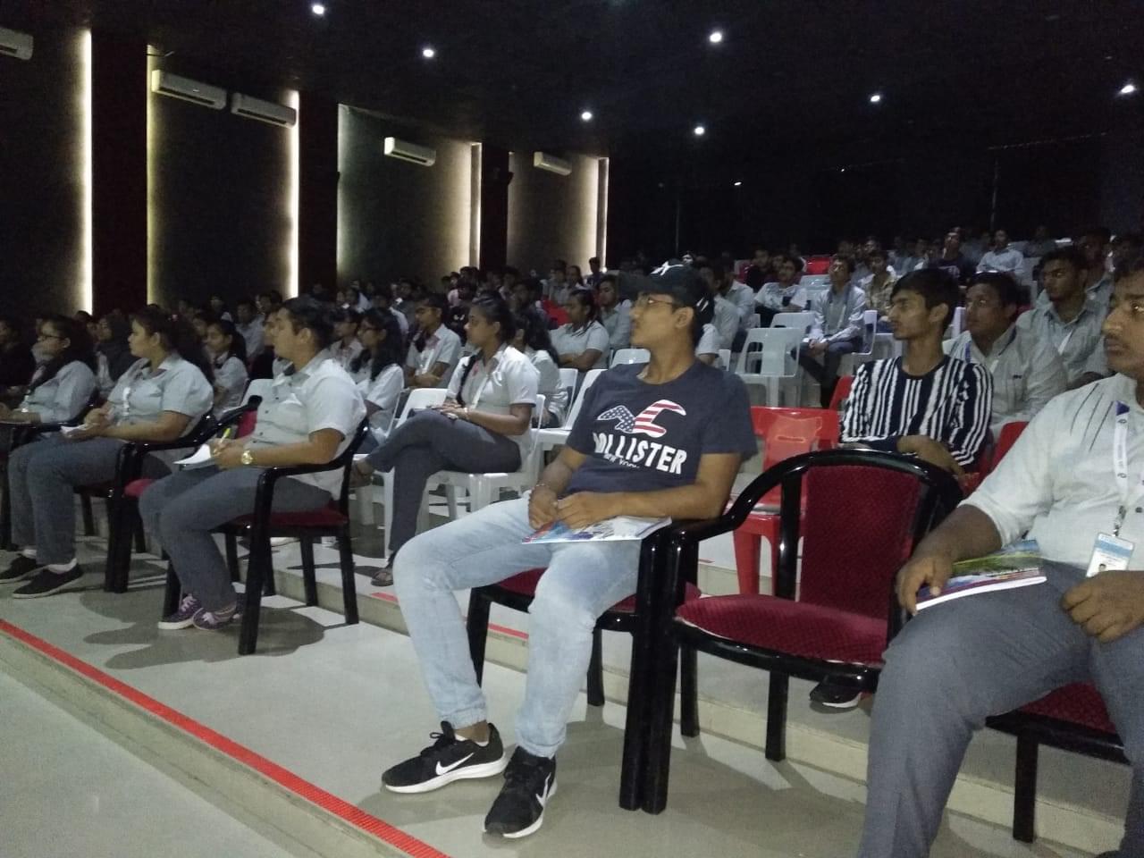 Bhulabhai Vanmalibhai Patel Institute Of Computer Science, Uka Tarsadia University Bardoli Orientation photo 5