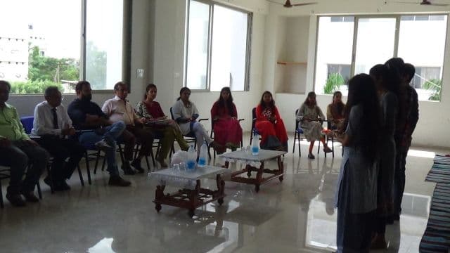 Vidhyadeep Homoeopathic Medical College & Research Center Surat Campus Life photo 3