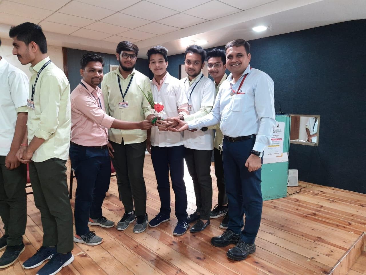 Vidhyadeep Homoeopathic Medical College & Research Center Surat Blood Donation Camp photo 4