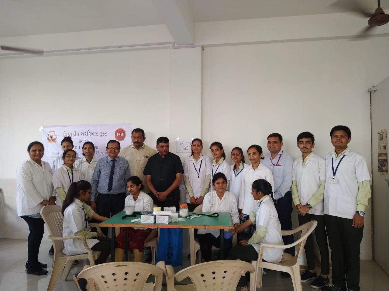 Vidhyadeep Homoeopathic Medical College & Research Center Surat Blood Donation Camp photo 5