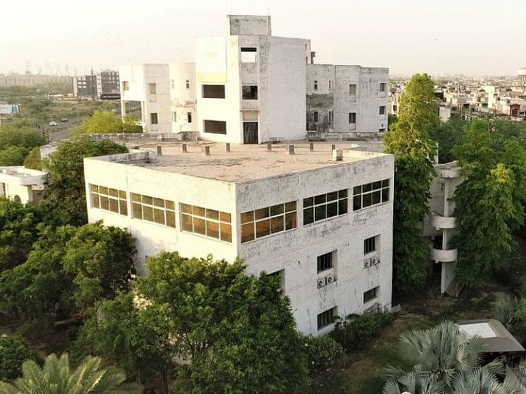 Santosh University Ghaziabad Buildings photo 3