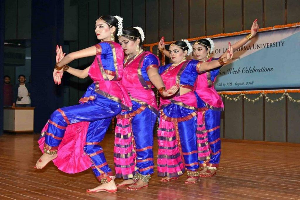 Institute of Law, Nirma University Campus photo 9