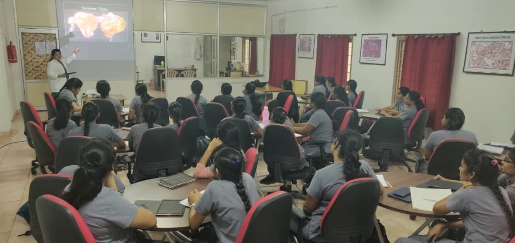 Vishnu Dental College Bhimavaram Classroom Teaching Facilities photo 1