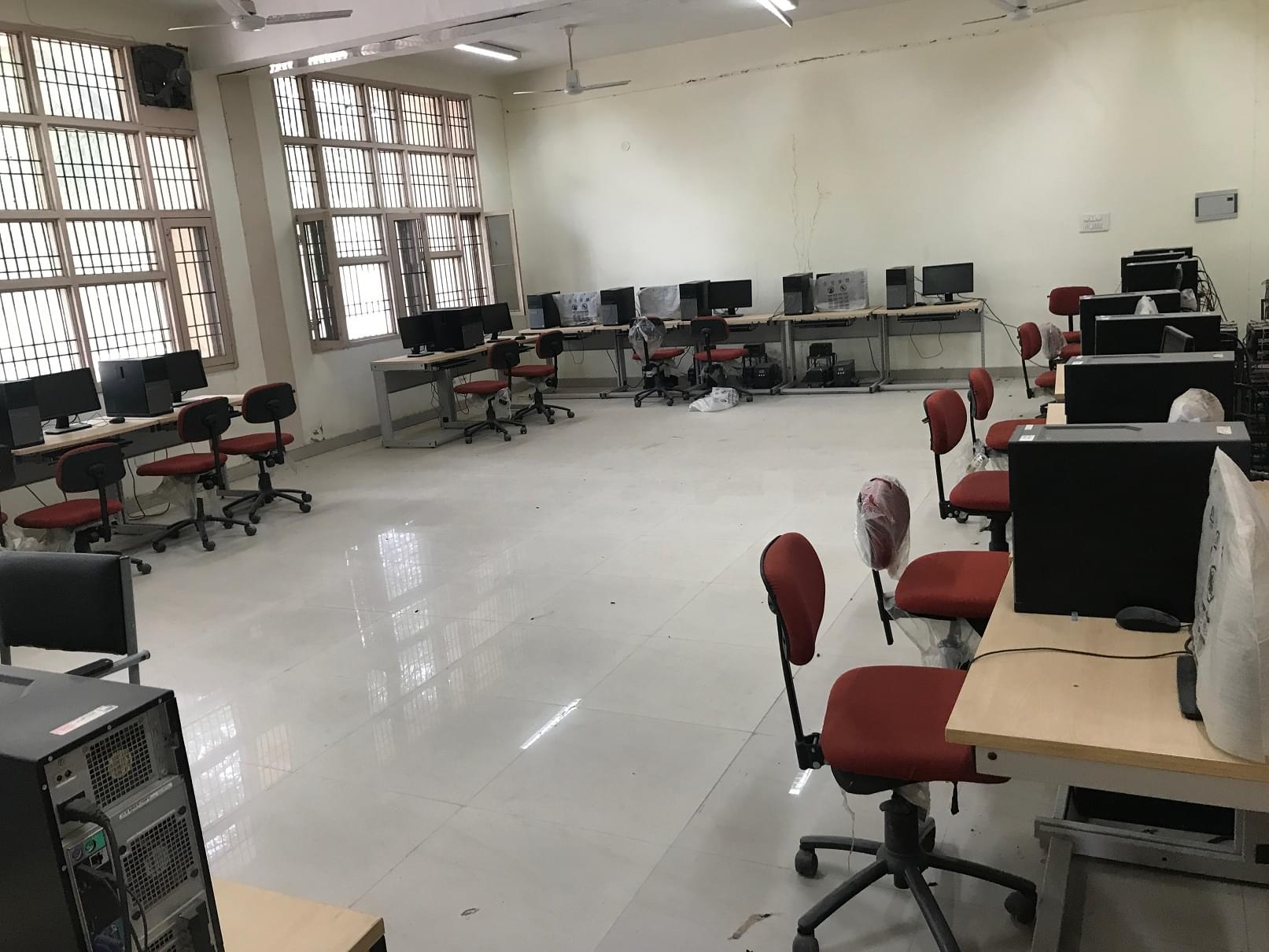 Shaheed Nand Singh Government Polytechnic College Bareta photo_app photo 1