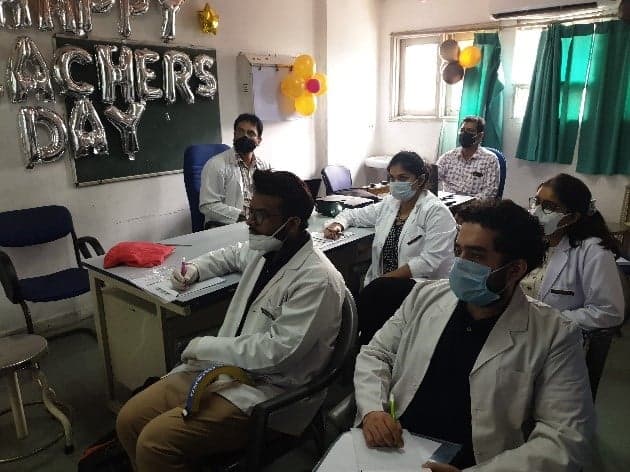 Santosh Institute of Allied Health Sciences Ghaziabad Campus Life photo 1