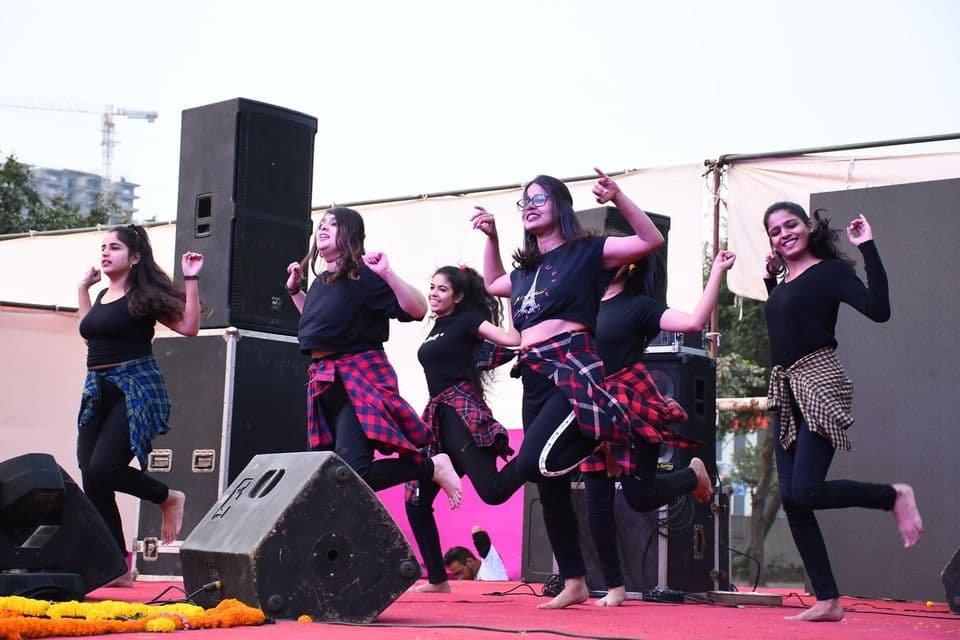 Santosh Institute of Allied Health Sciences Ghaziabad Campus Life photo 9