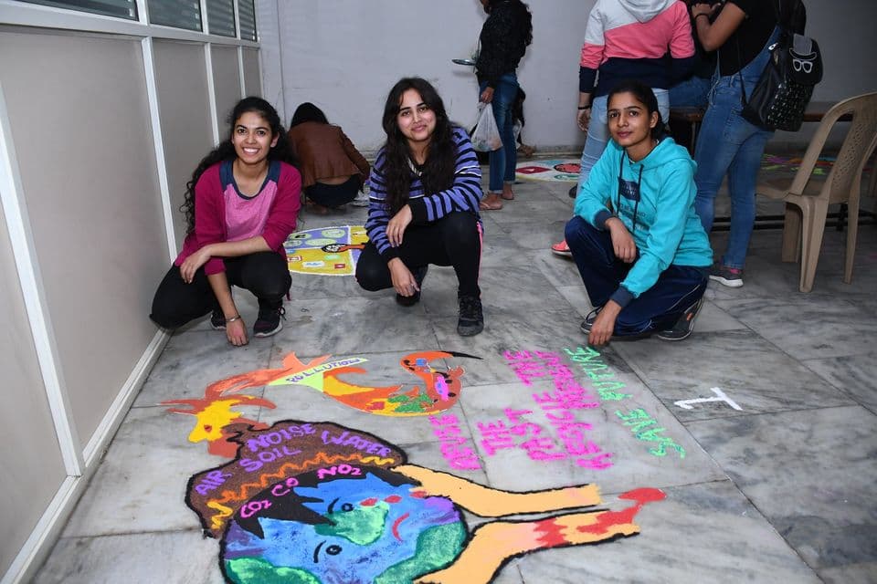 Santosh Institute of Allied Health Sciences Ghaziabad Campus Life photo 35