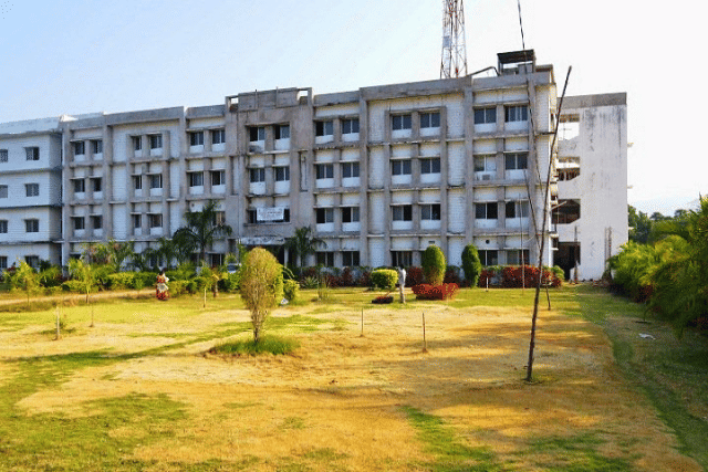 Yalamarty Pharmacy College Visakhapatnam Campus photo 1