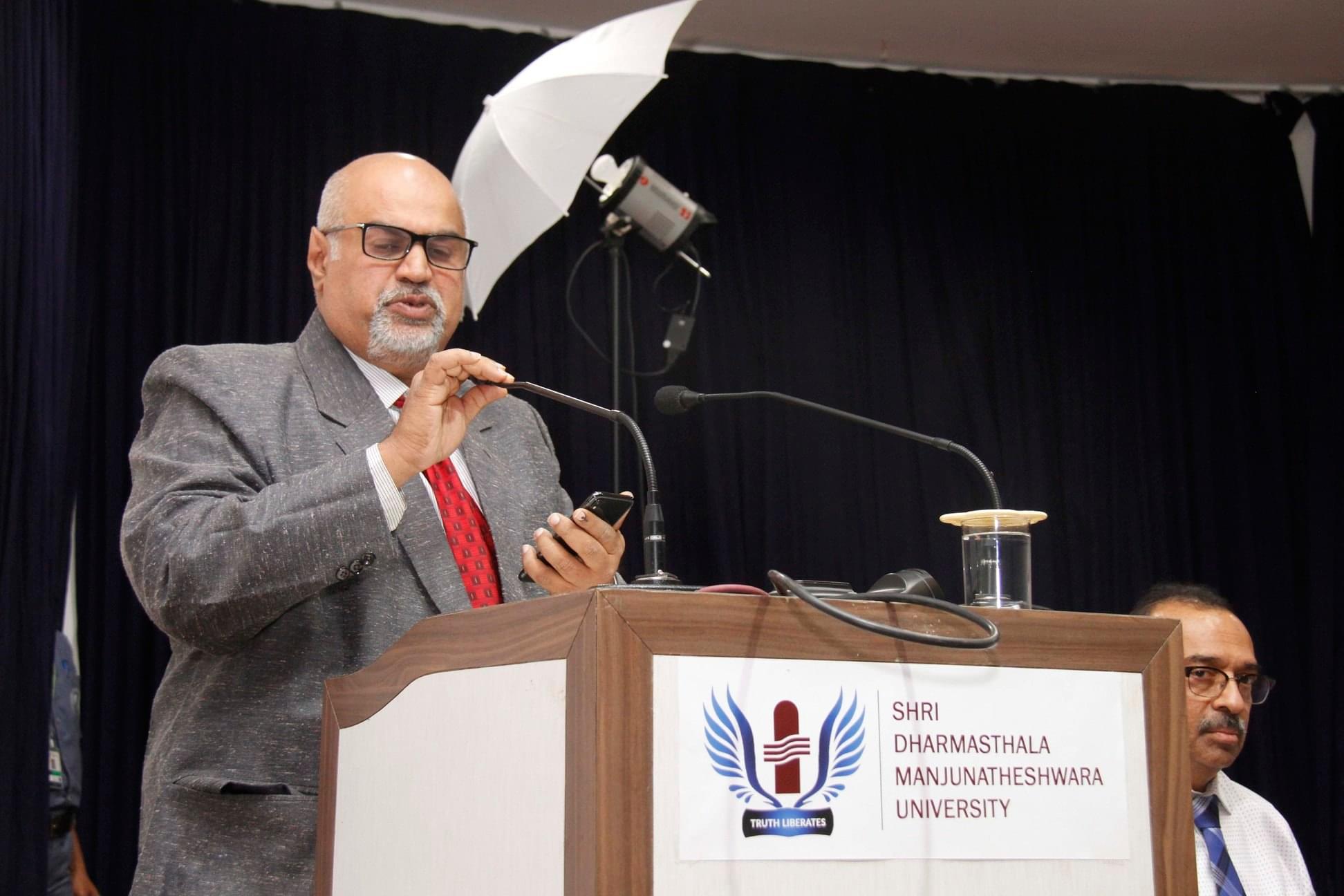 Shri Dharmasthala Manjunatheshwara University Dharwad Photography Club Inauguration photo 7