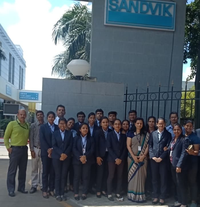 Dr. DY Patil Institute of Management Studies Akurdi Events photo 20