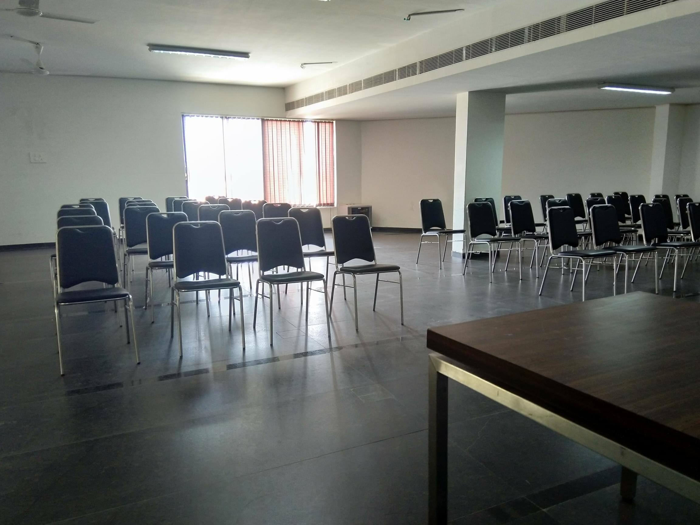 CARE School of Business Management Tiruchirappalli Infrastructure photo 2