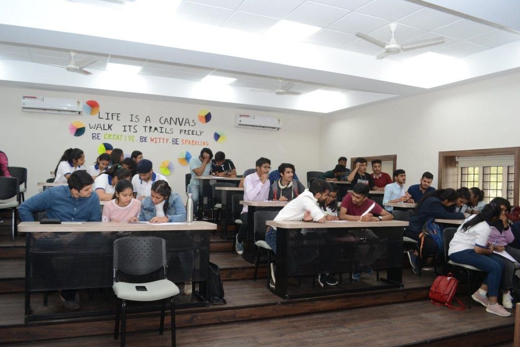 Daly College of Business Management Indore Gallery photo 3