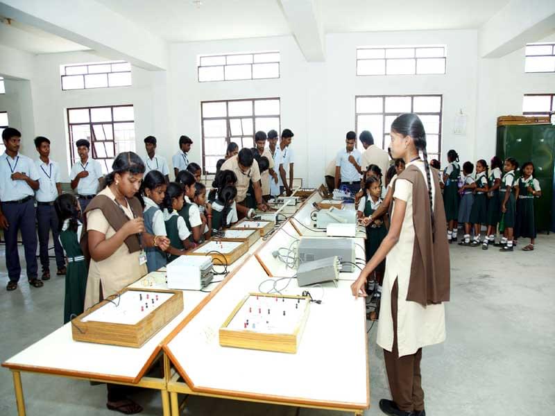 Rudraveni Muthuswamy Polytechnic College Tiruppur photo_app photo 2