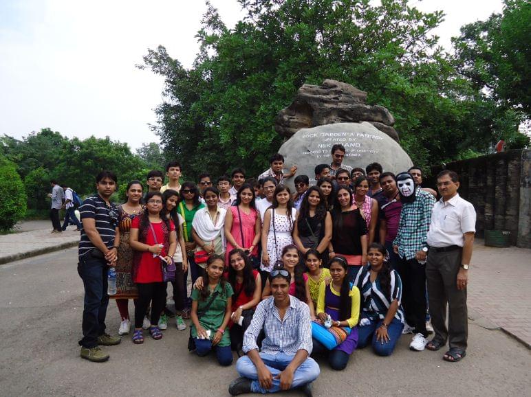 Smt BNB Swaminarayan Pharmacy College Vapi Gallery photo 17