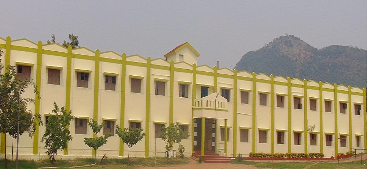 Bharath Niketan Polytechnic College Aundipatti photo_app photo 2