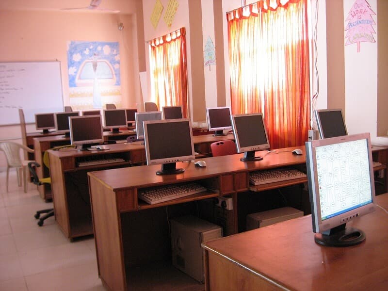 NRI Group of Institutions Bhopal Lab and Library photo 6