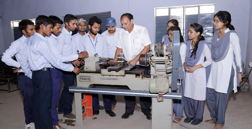 Government Polytechnic Farrukhabad College Overview photo 3