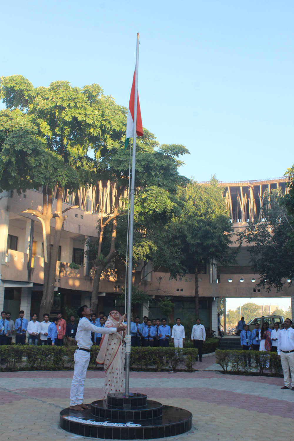 Rajarshi Shahu College of Pharmacy Buldana Independence Day Celebration photo 1