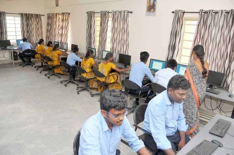 Cheran college of education Karur Facilities photo 8