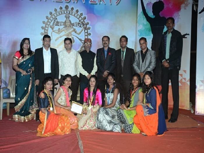 Ideal Institute of Pharmacy Palghar Cultural event photo 6