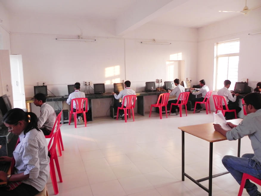 Gangamai College of Pharmacy Naigaon College Ambience photo 16