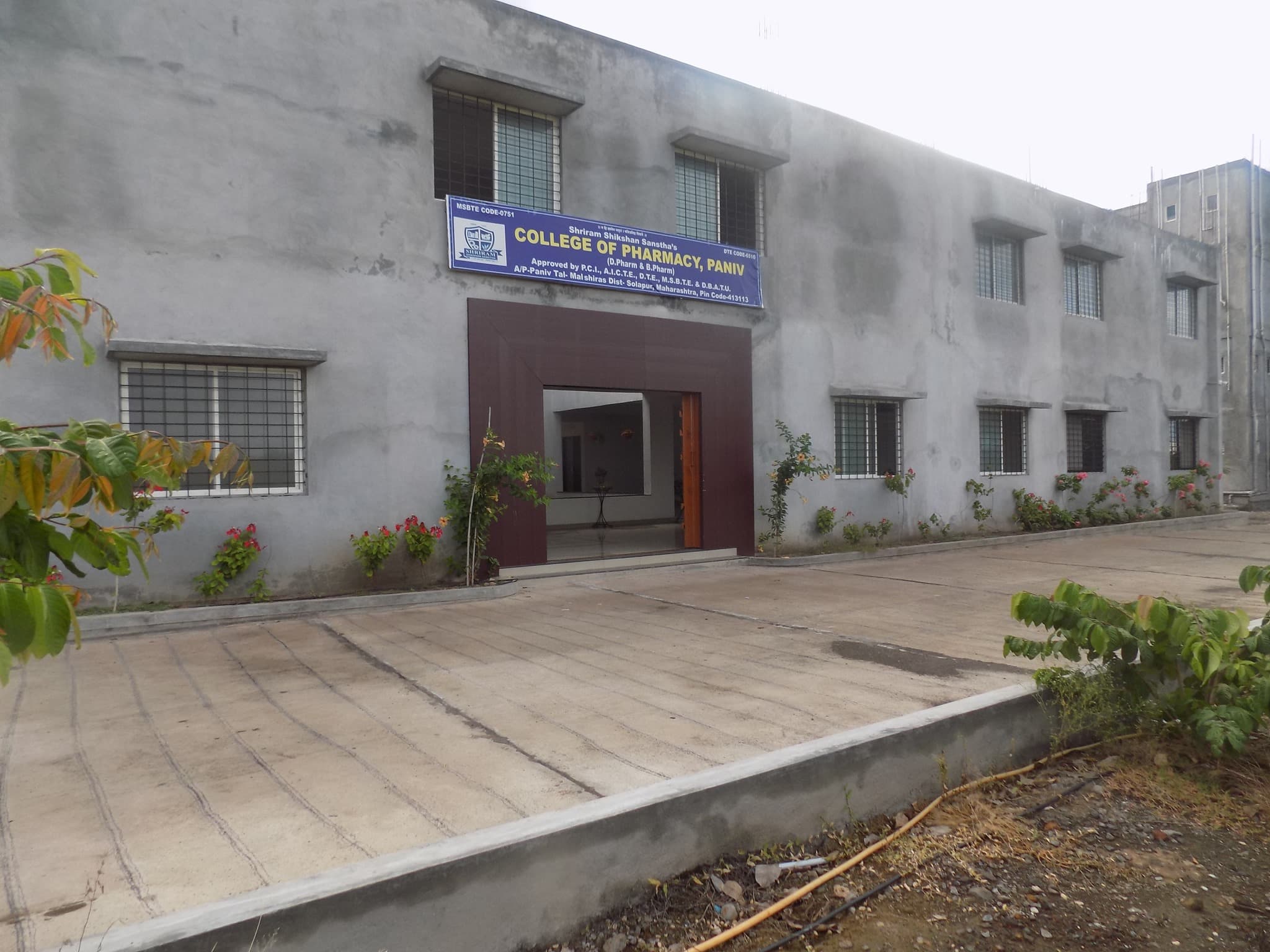 College of Pharmacy, Paniv Solapur College Infrastructure photo 3