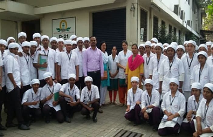 College of Pharmacy, Paniv Solapur Industrial Visit photo 1