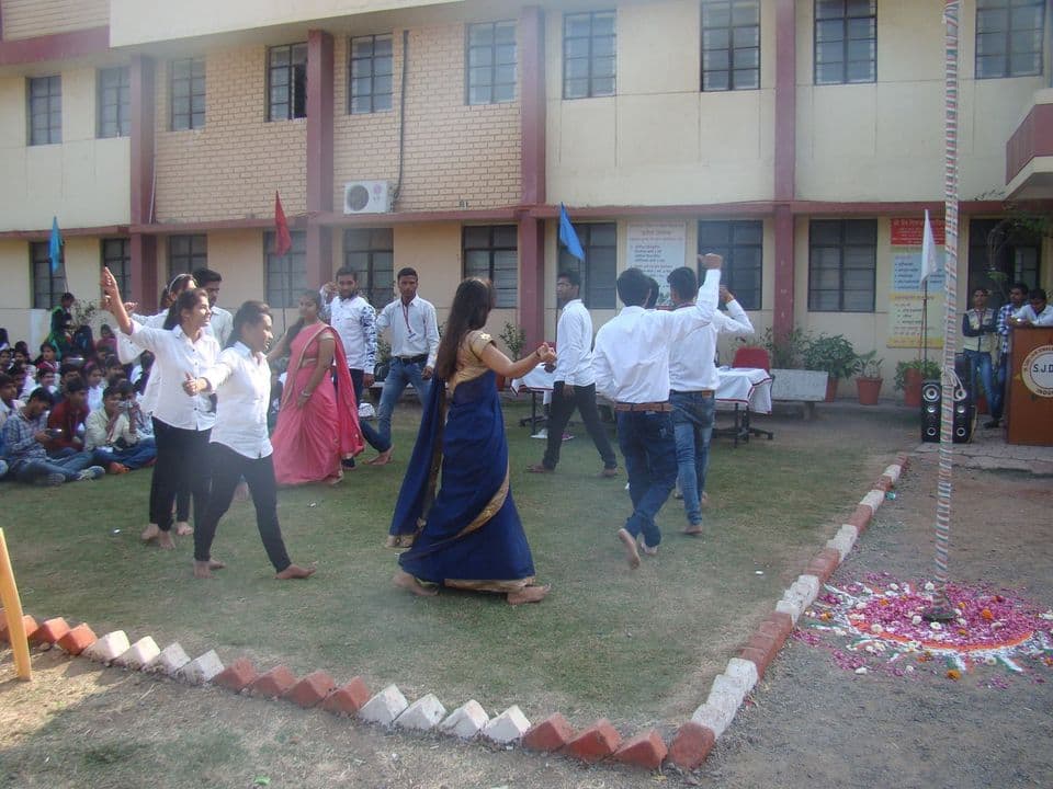 Shri Jain Diwakar College Indore Events photo 10