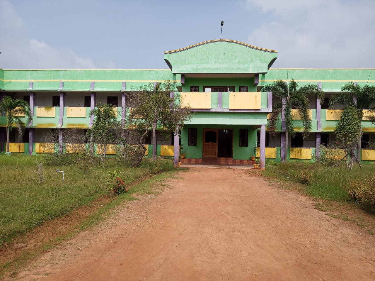 Dr. Nalli kuppusamy Arts College Thanjavur Campus Building photo 3