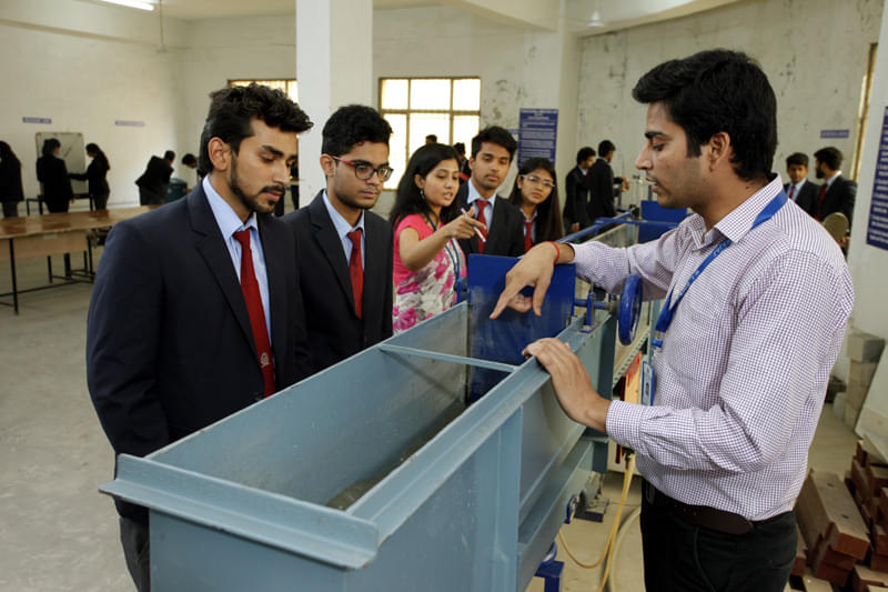 GL Bajaj Lab & Library photo 5