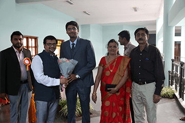 Universal Group of Institutions Bangalore Felicitation For IAS & KAS Rank Holders photo 4