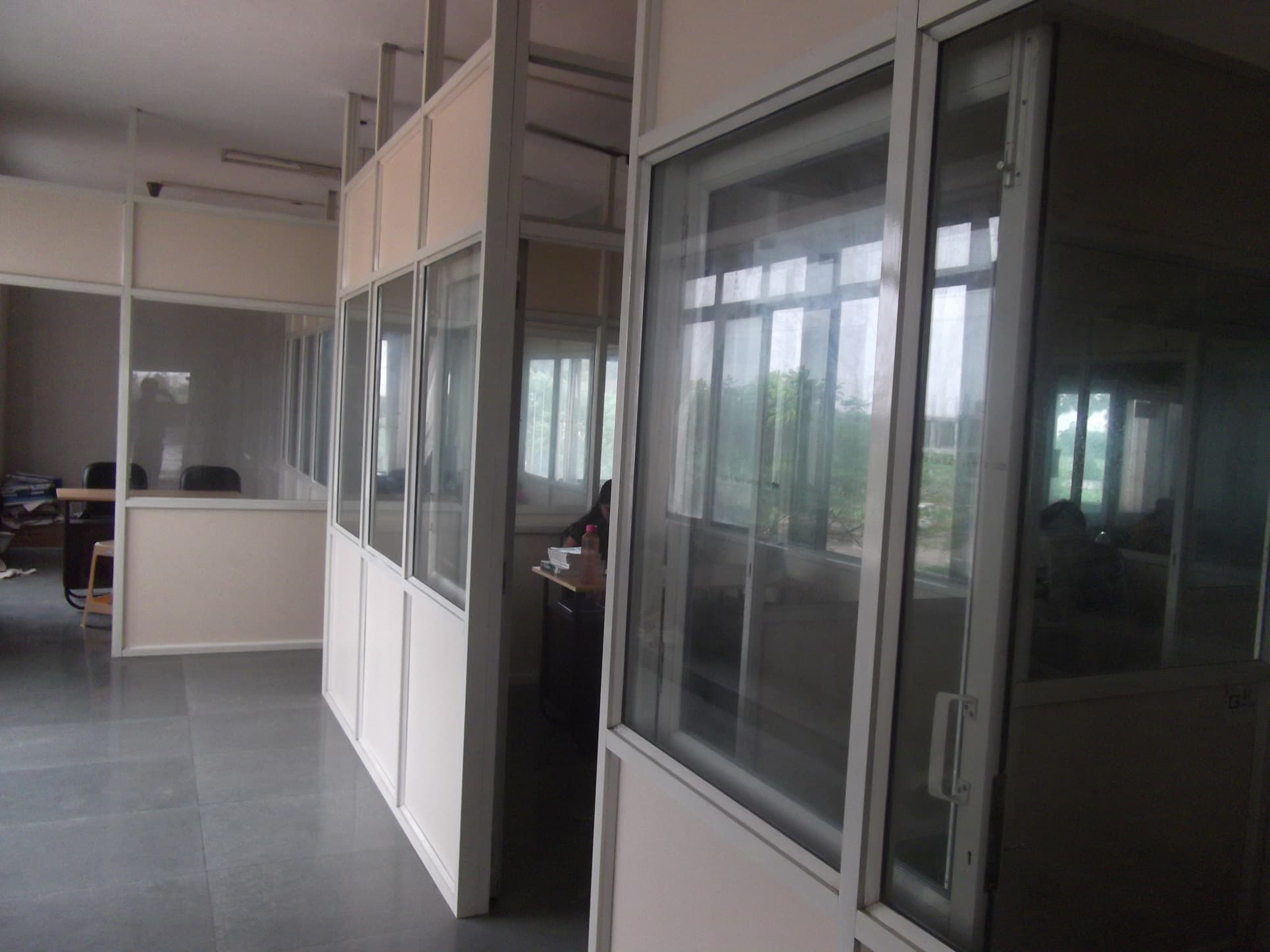 Bhagwan Mahavir College of Pharmacy Surat Library photo 3