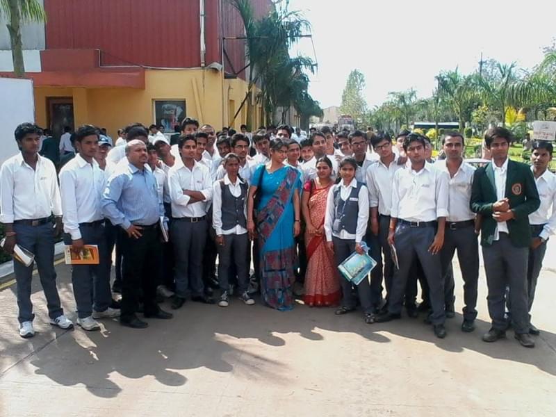 Lakshmi Narain College of Technology Jabalpur Industrial Visit photo 6