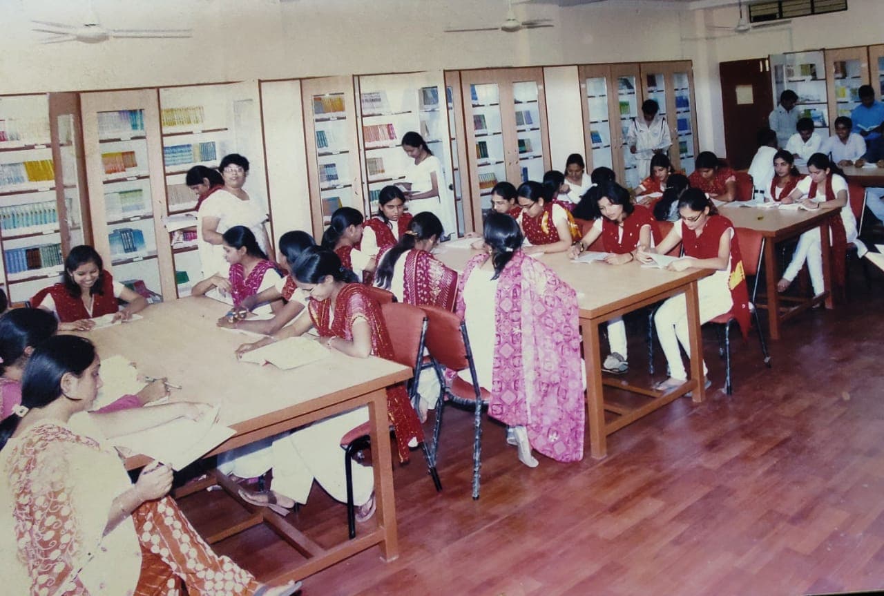 Liberal College Indore Infrastructure photo 8