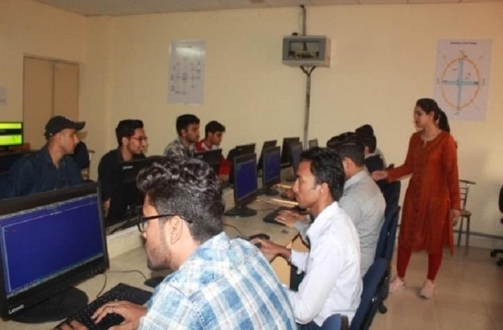 Greater Noida Institute of Technology, IPU Computer Lab photo 3