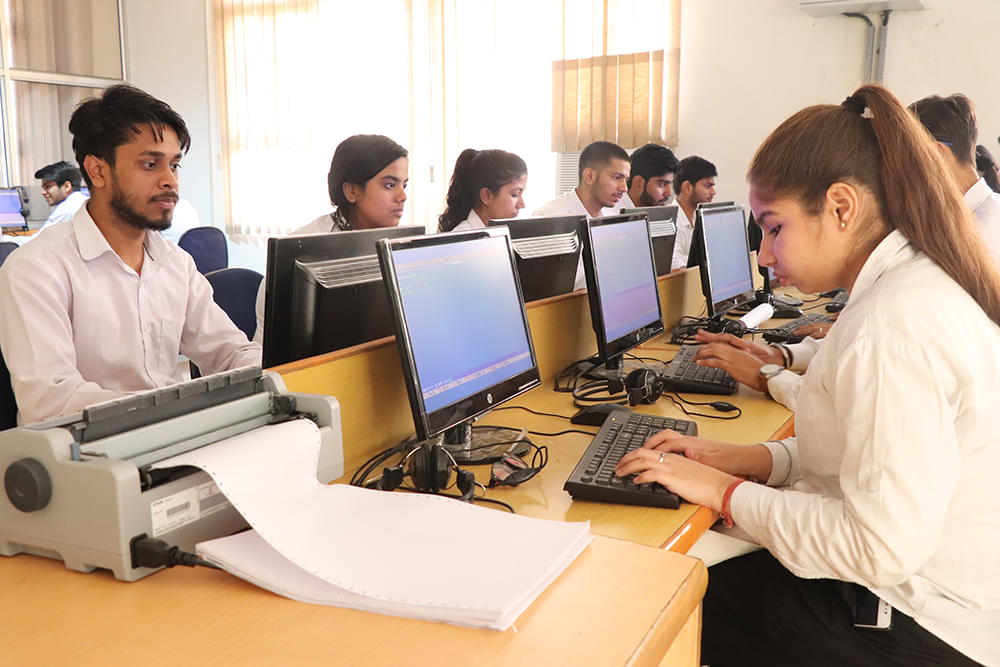 Greater Noida Institute of Technology, IPU Computer Lab photo 4