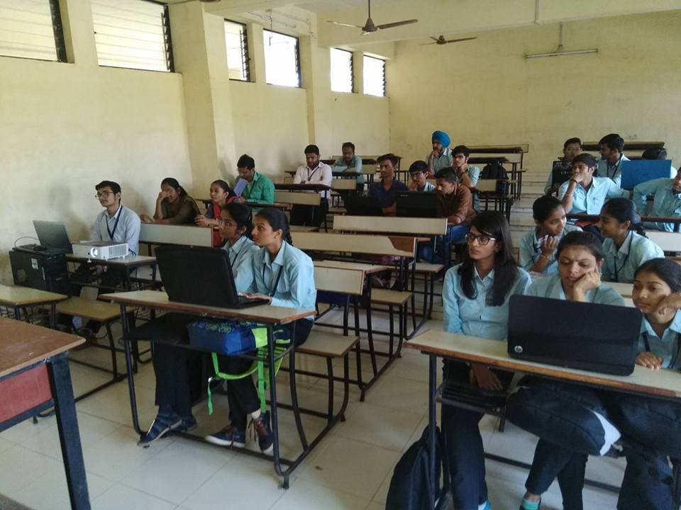 Shree Dhanvantary College of Engineering and Technology Surat Campus photo 4