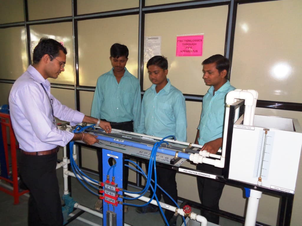 Shree Dhanvantary College of Engineering and Technology Surat Campus photo 12