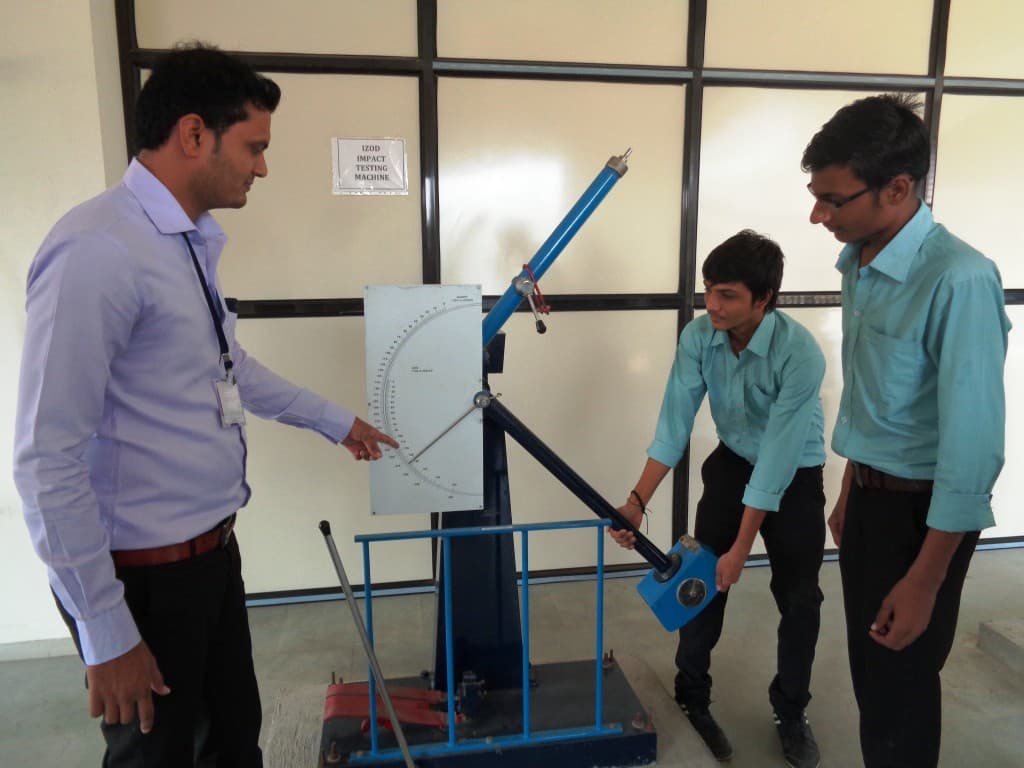 Shree Dhanvantary College of Engineering and Technology Surat Campus photo 14