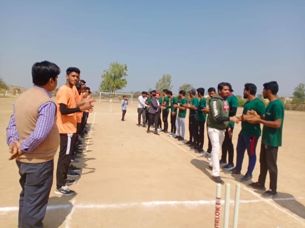 Mandsaur University, Faculty of Business Administration and Commerce Sports photo 6