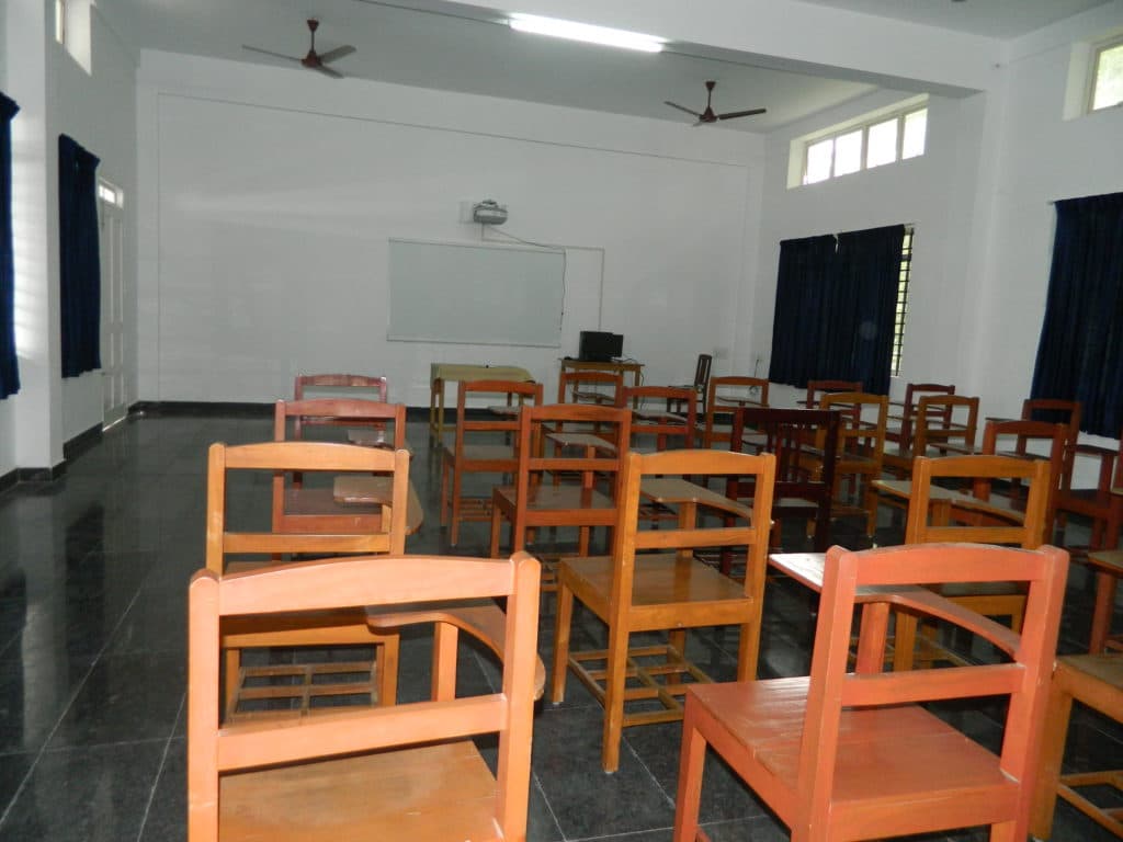 St Xavier's Training College for Women Aluva Academic Building and library photo 6
