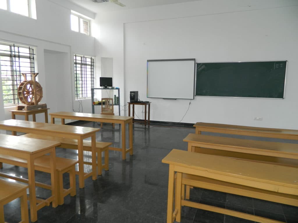St Xavier's Training College for Women Aluva Academic Building and library photo 7