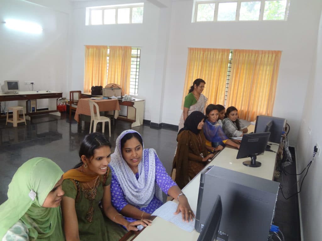 St Xavier's Training College for Women Aluva Academic Building and library photo 10
