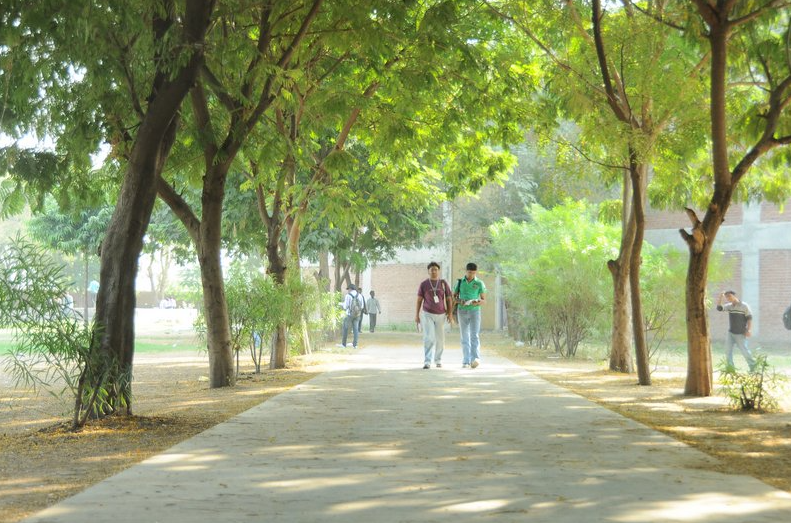 Swami Sachchidanand Polytechnic College Visnagar Academic Building photo 17