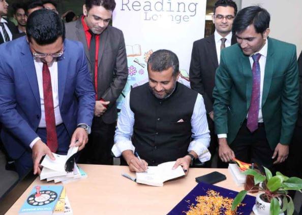 Asian Business School Noida Chetan Bhagat Visit photo 6