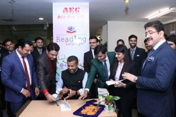 Asian Business School Noida Chetan Bhagat Visit photo 7