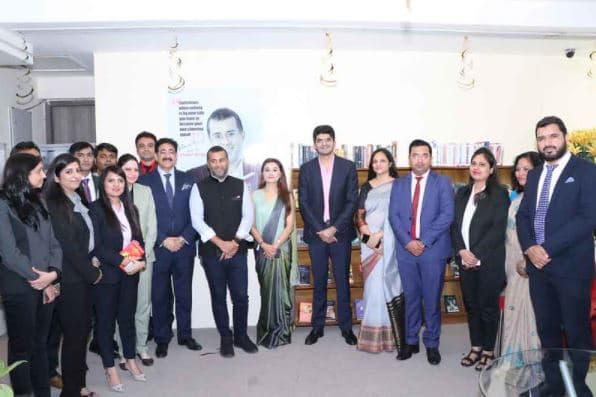 Asian Business School Noida Chetan Bhagat Visit photo 13