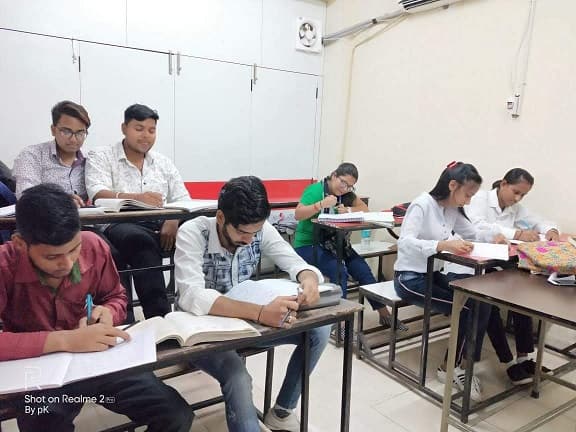 Ashray Institute of Paramedical Sciences New Delhi Campus & Facilities photo 2