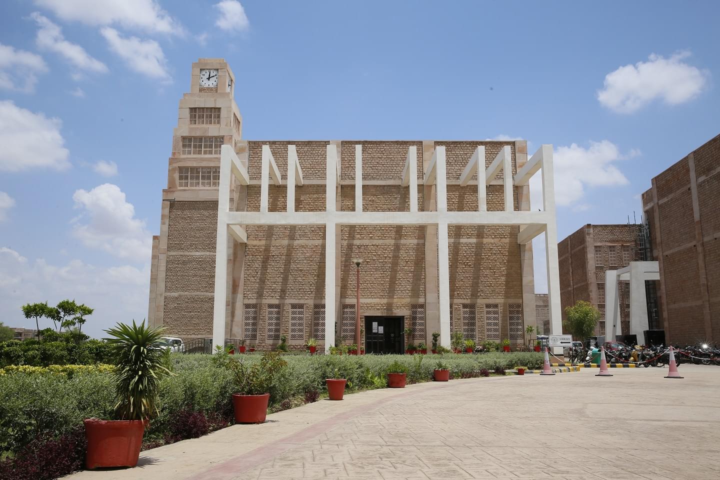 School of Management & Entrepreneurship, IIT Jodhpur Academic Building photo 19